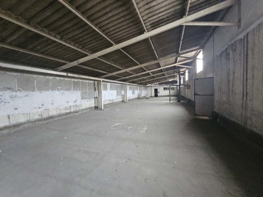 To Let commercial Property for Rent in East London Central Eastern Cape